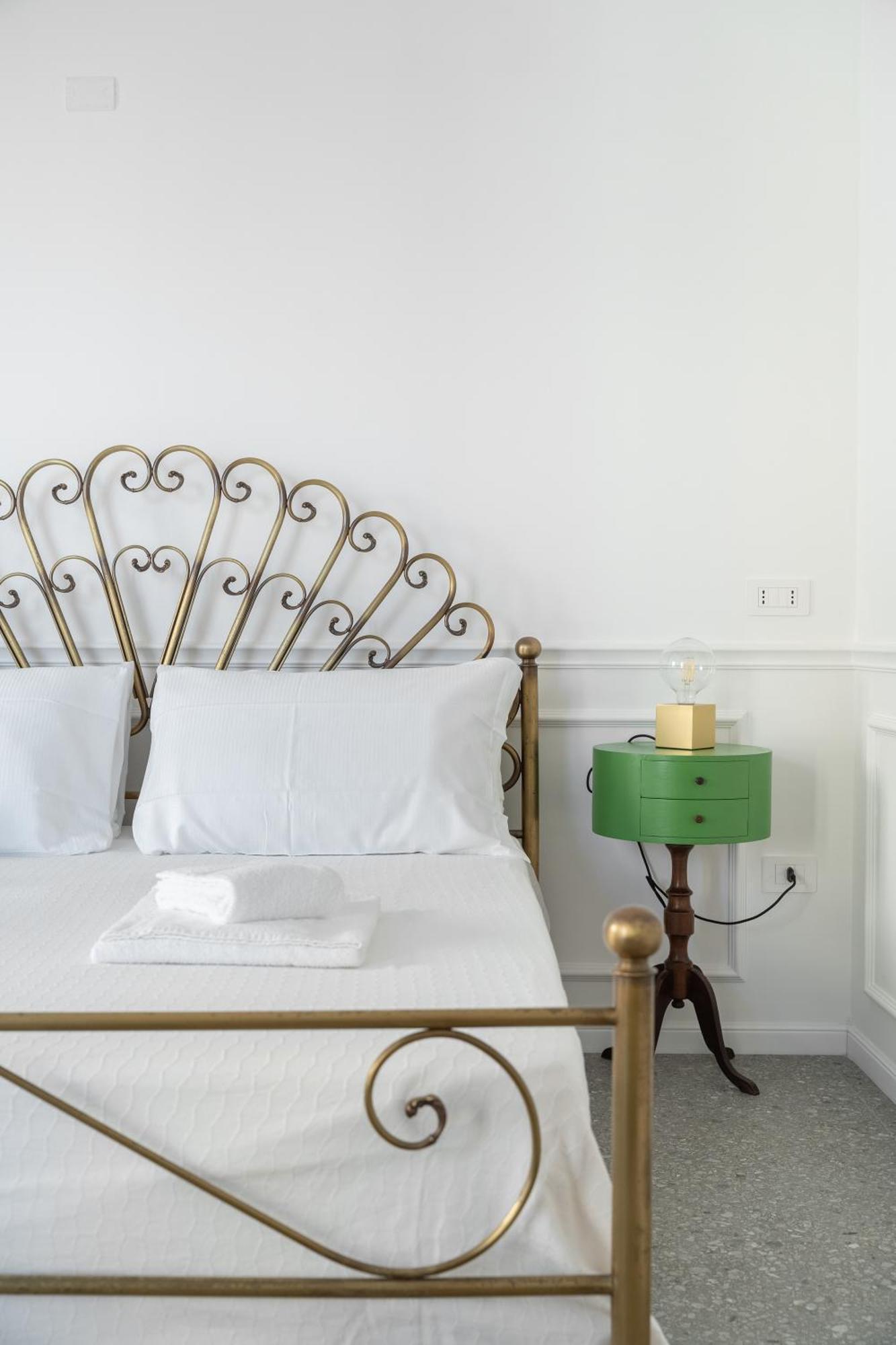 Palazzo Desiderio Apartamento Castellammare di Stabia Exterior foto