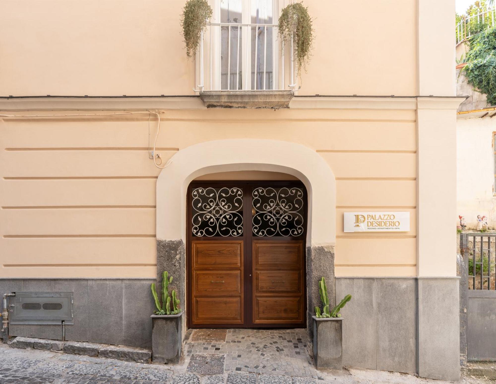 Palazzo Desiderio Apartamento Castellammare di Stabia Exterior foto